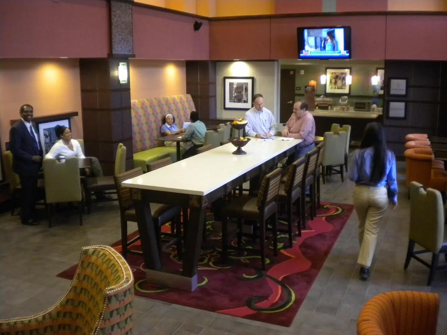 Hampton Inn & Suites Cincinnati/Uptown-University Area Bar