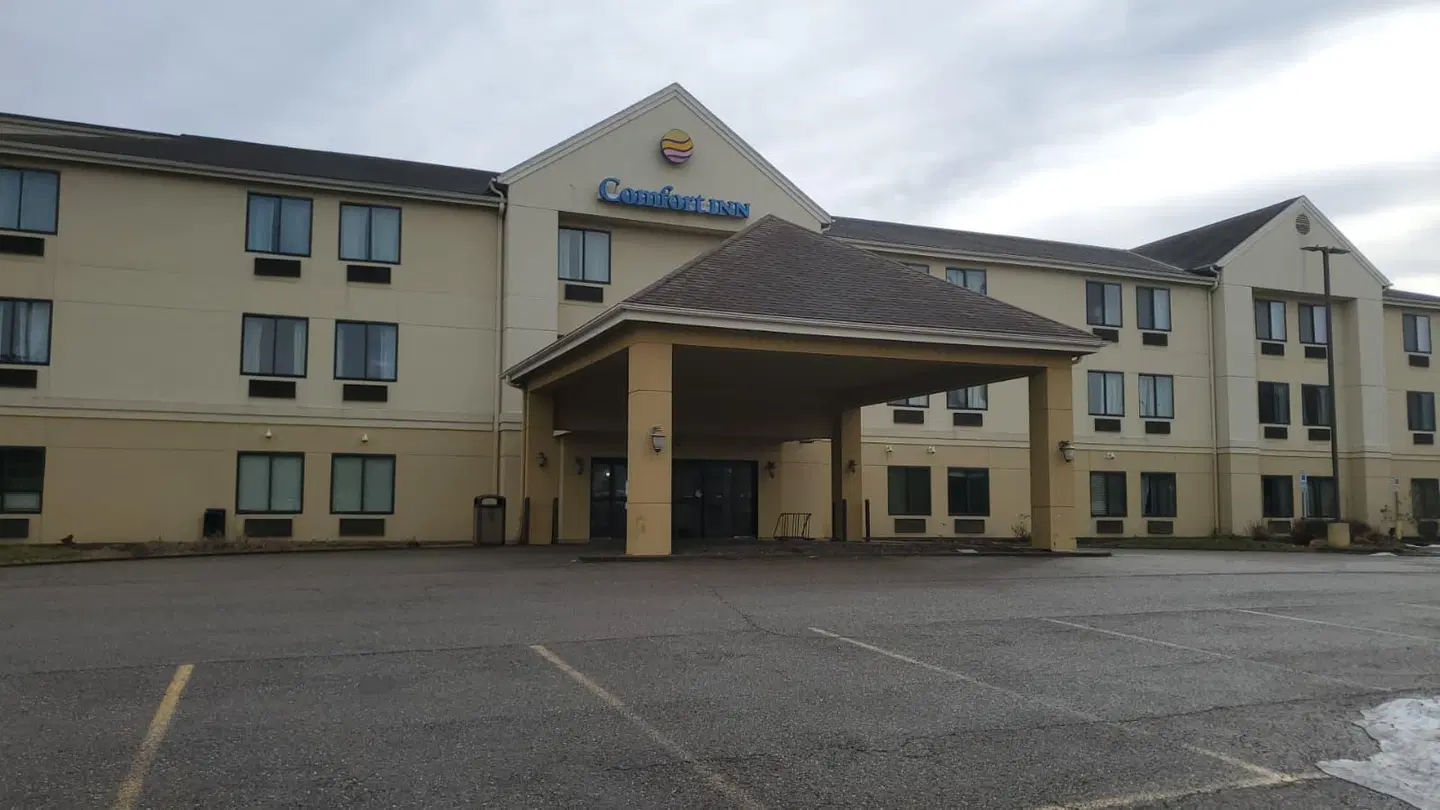 Cambridge Inn by Capital O near I-70 / I-77 EXTERIOR
