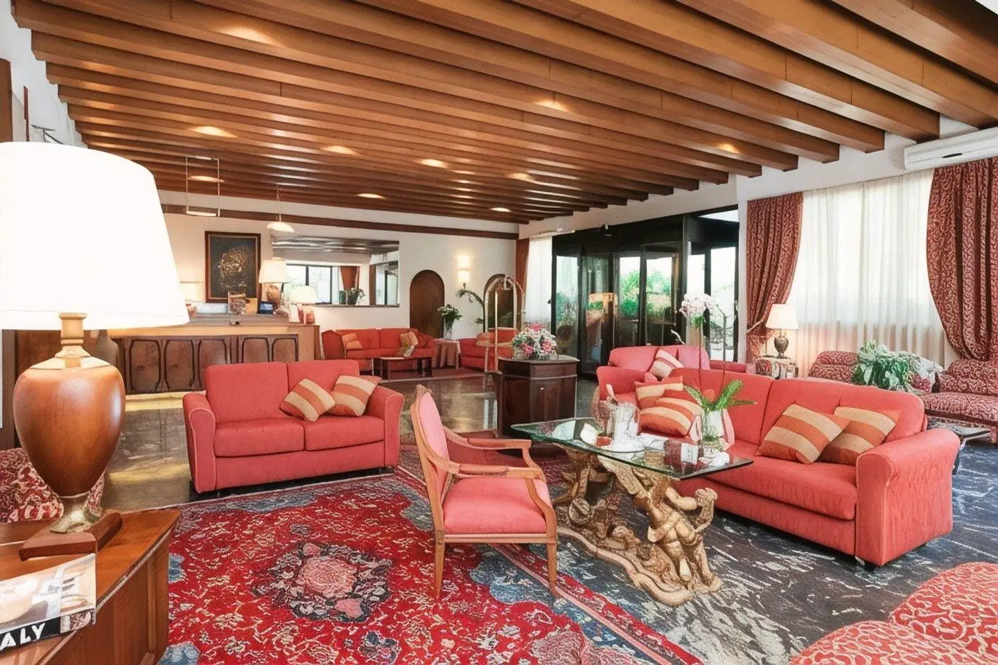 Pinewood Hotel Rome LOUNGE_LOBBY