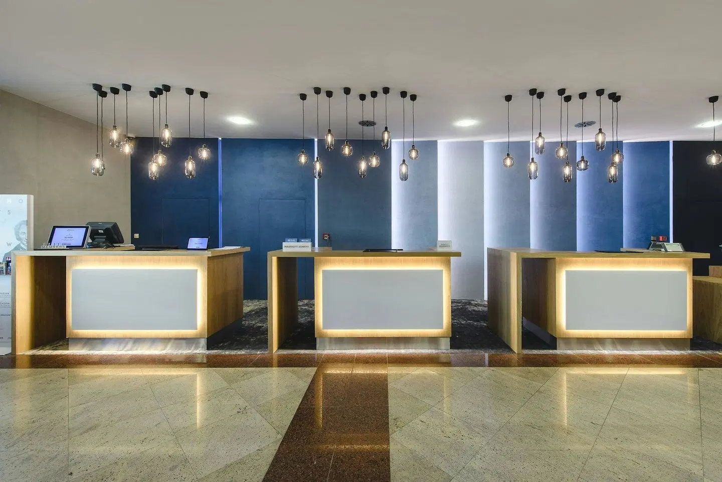 Courtyard by Marriott Warsaw Airport LOUNGE_LOBBY