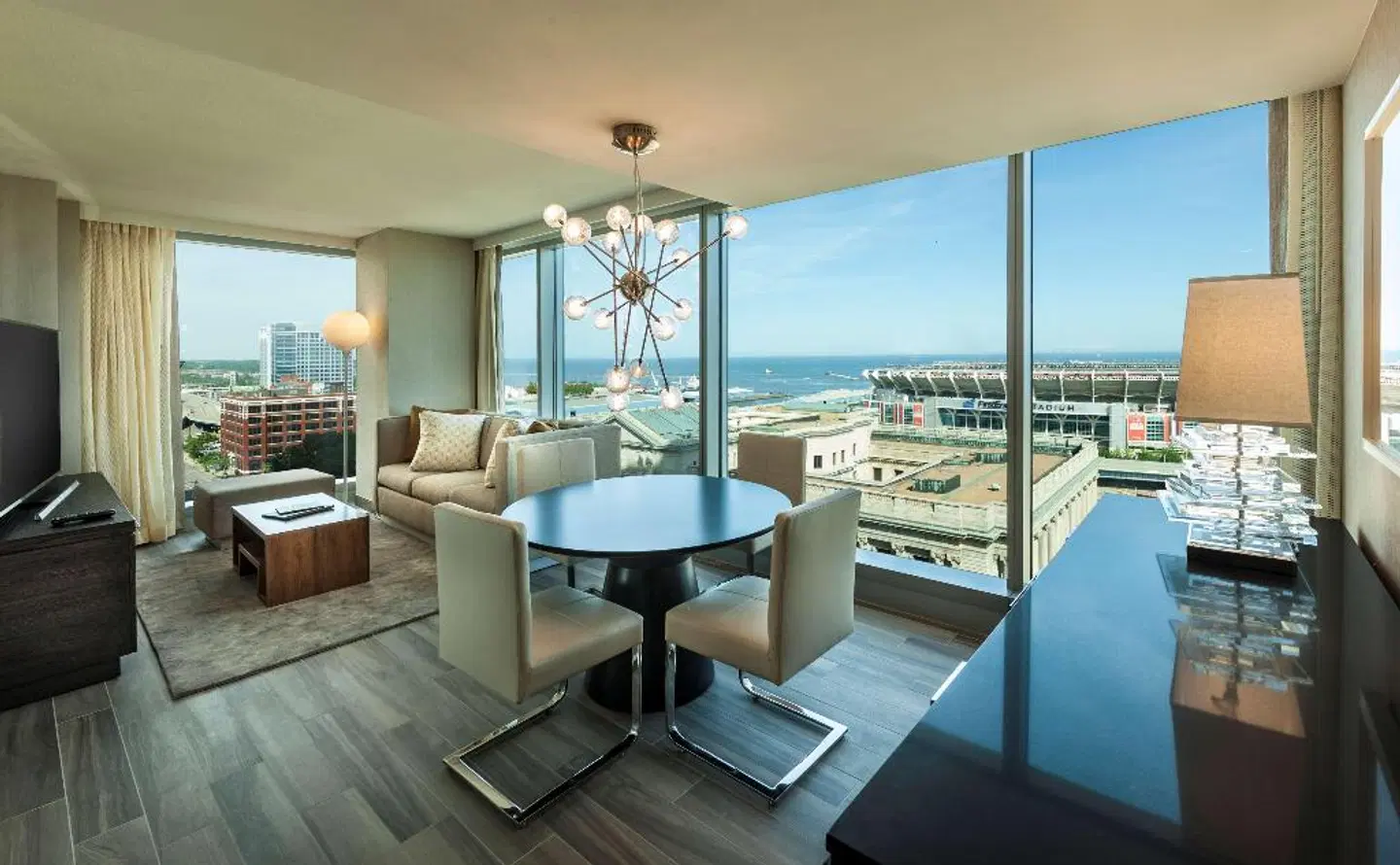 Hilton Cleveland Downtown ROOM_EXAMPLE