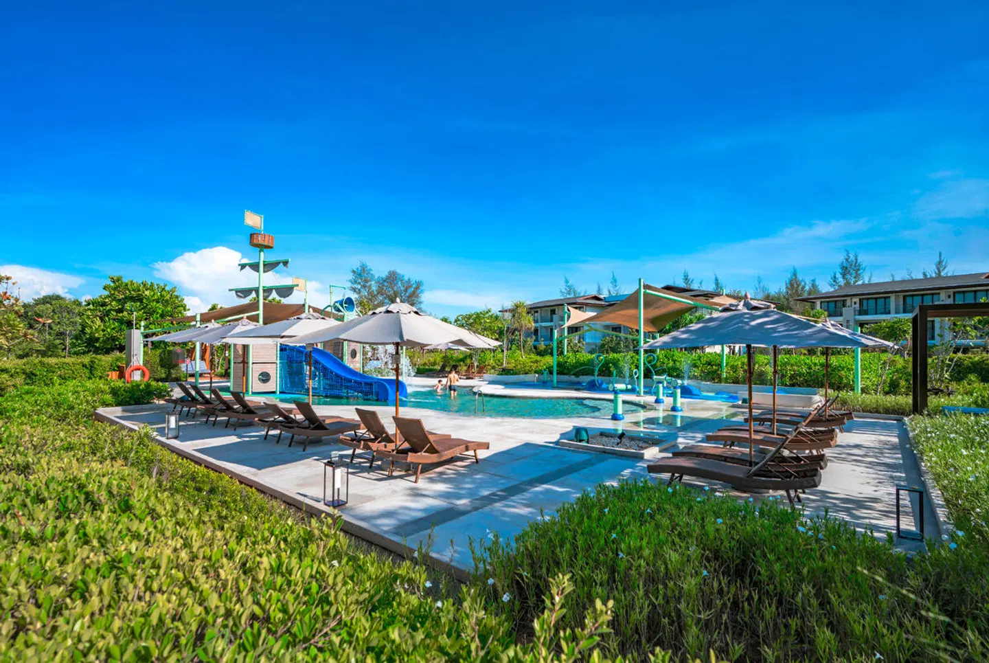 Khao Lak Marriott Beach Resort & Spa OUTDOOR_POOL