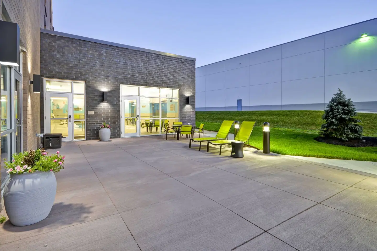 SpringHill Suites by Marriott Cincinnati Blue Ash Terrasse