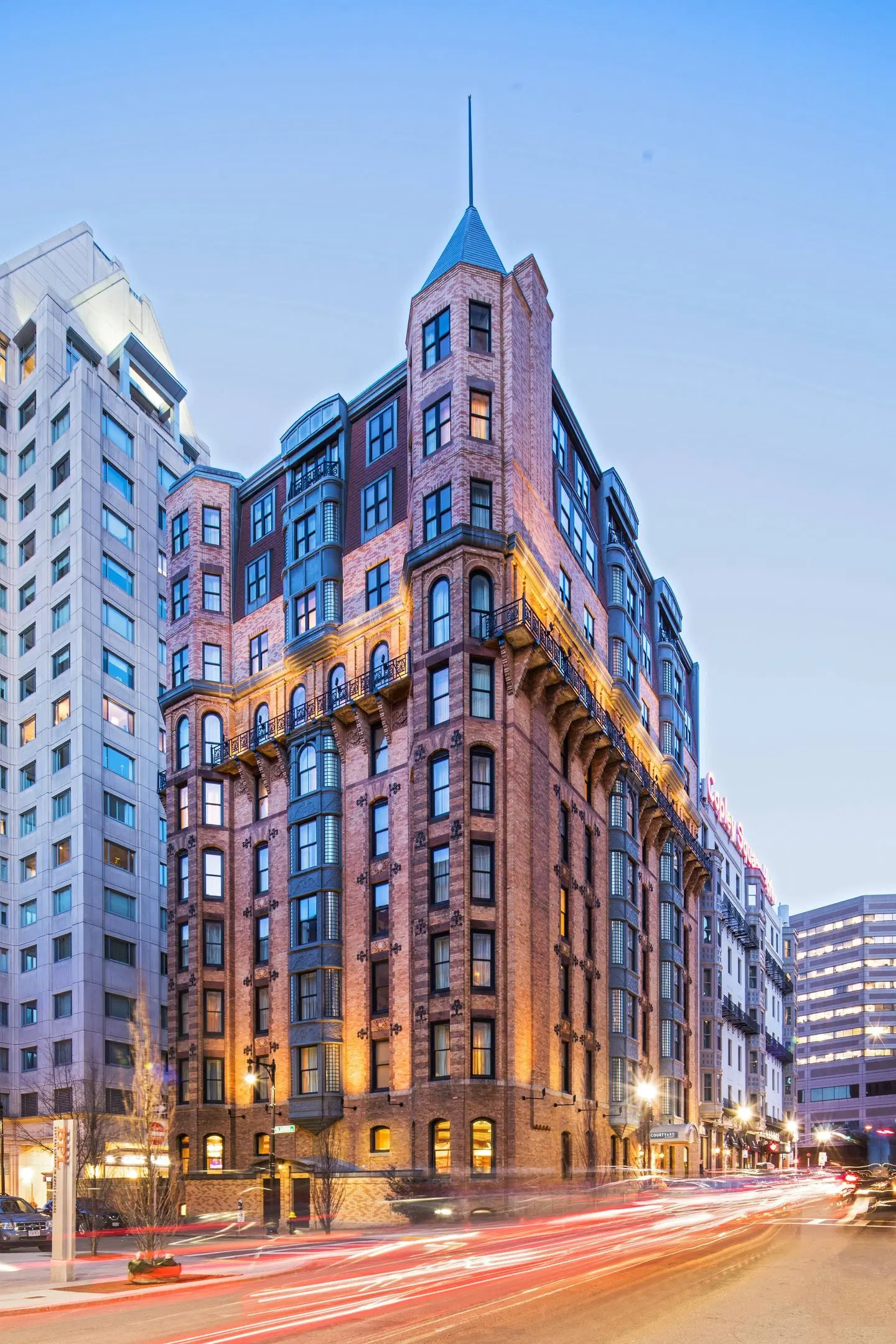 Courtyard by Marriott Boston Copley Square EXTERIOR