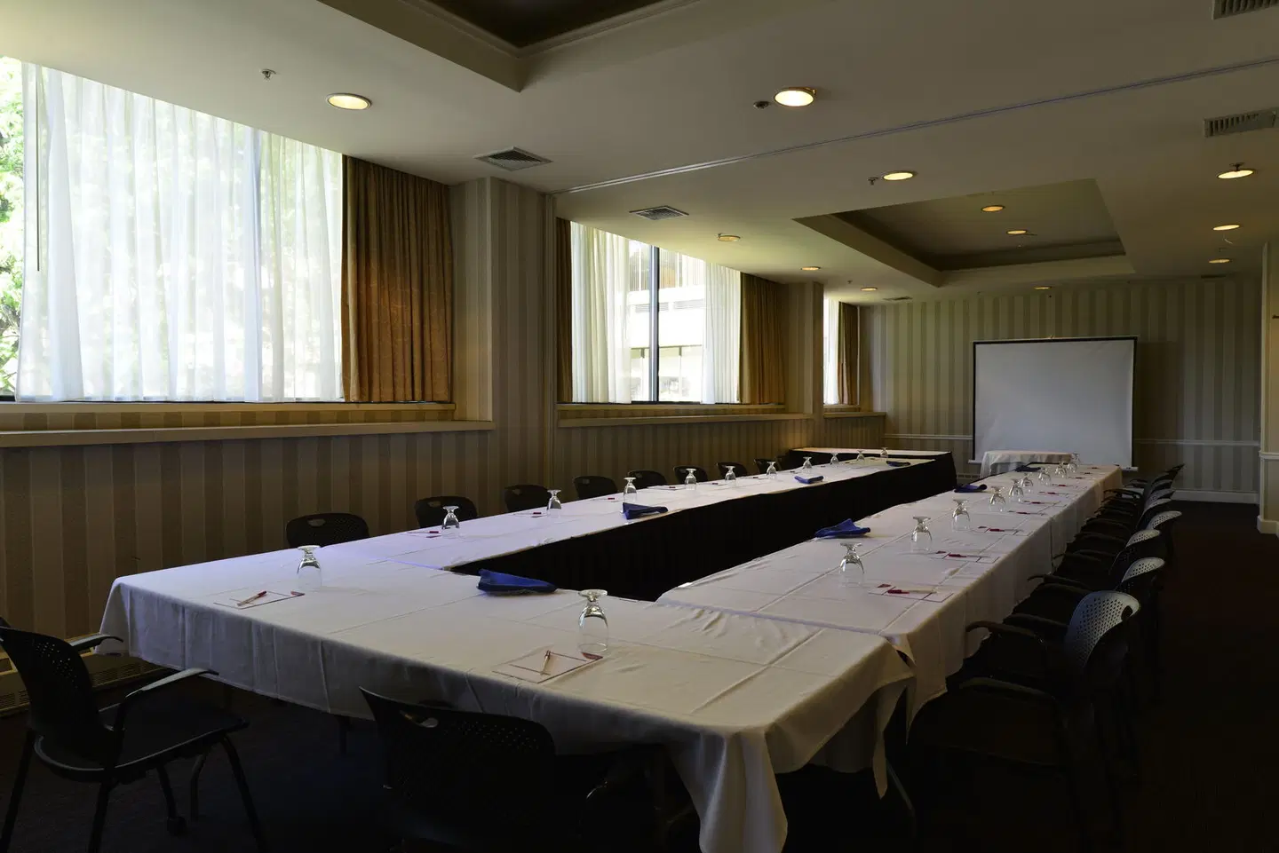 Holiday Inn & Suites Pittsfield-Berkshires by IHG Konferenz