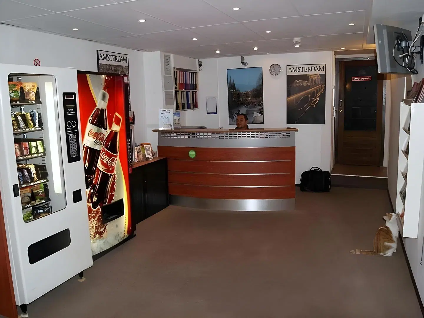 Ben LOUNGE_LOBBY