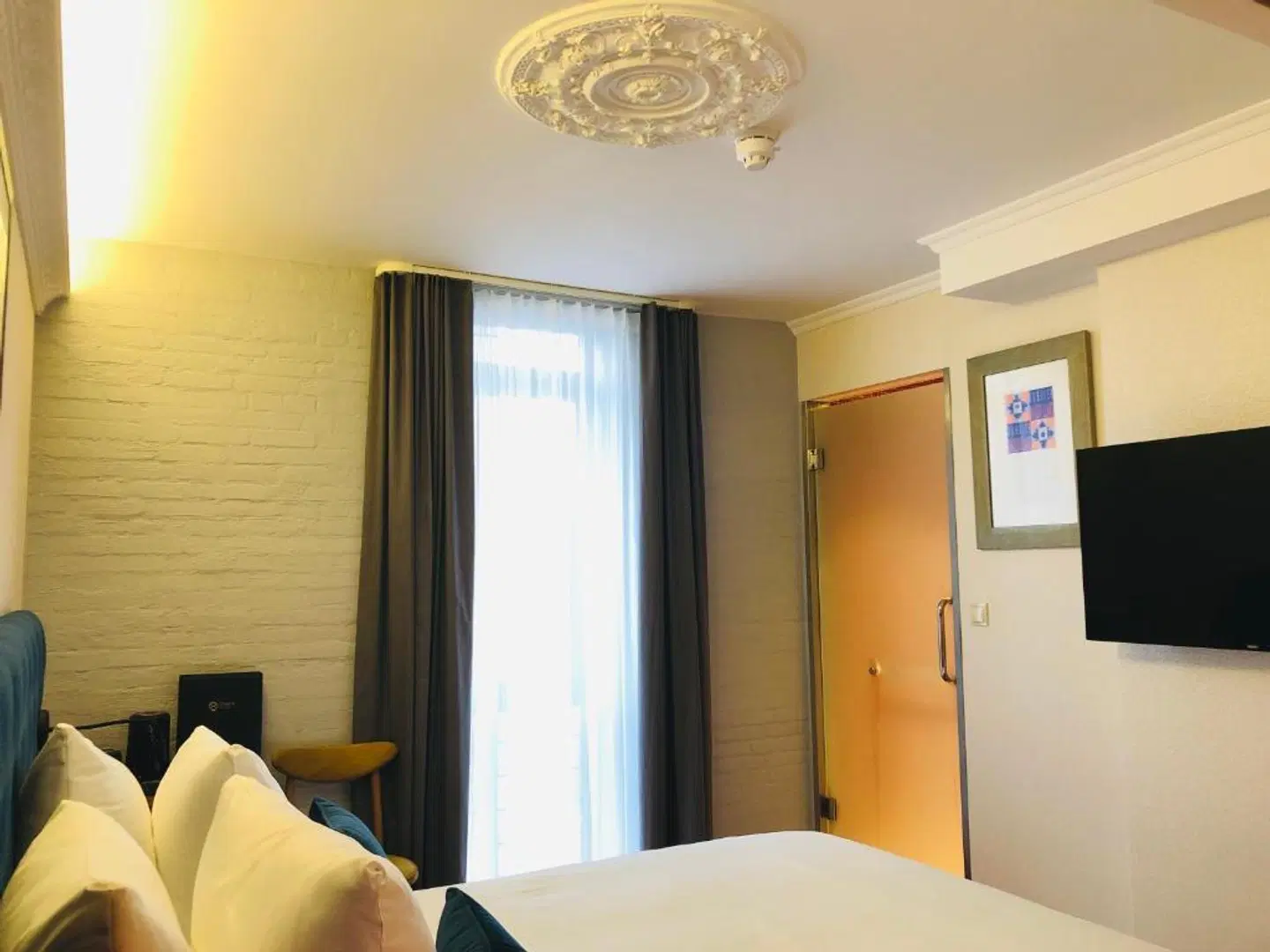 Chasse Hotel Residency ROOM_EXAMPLE