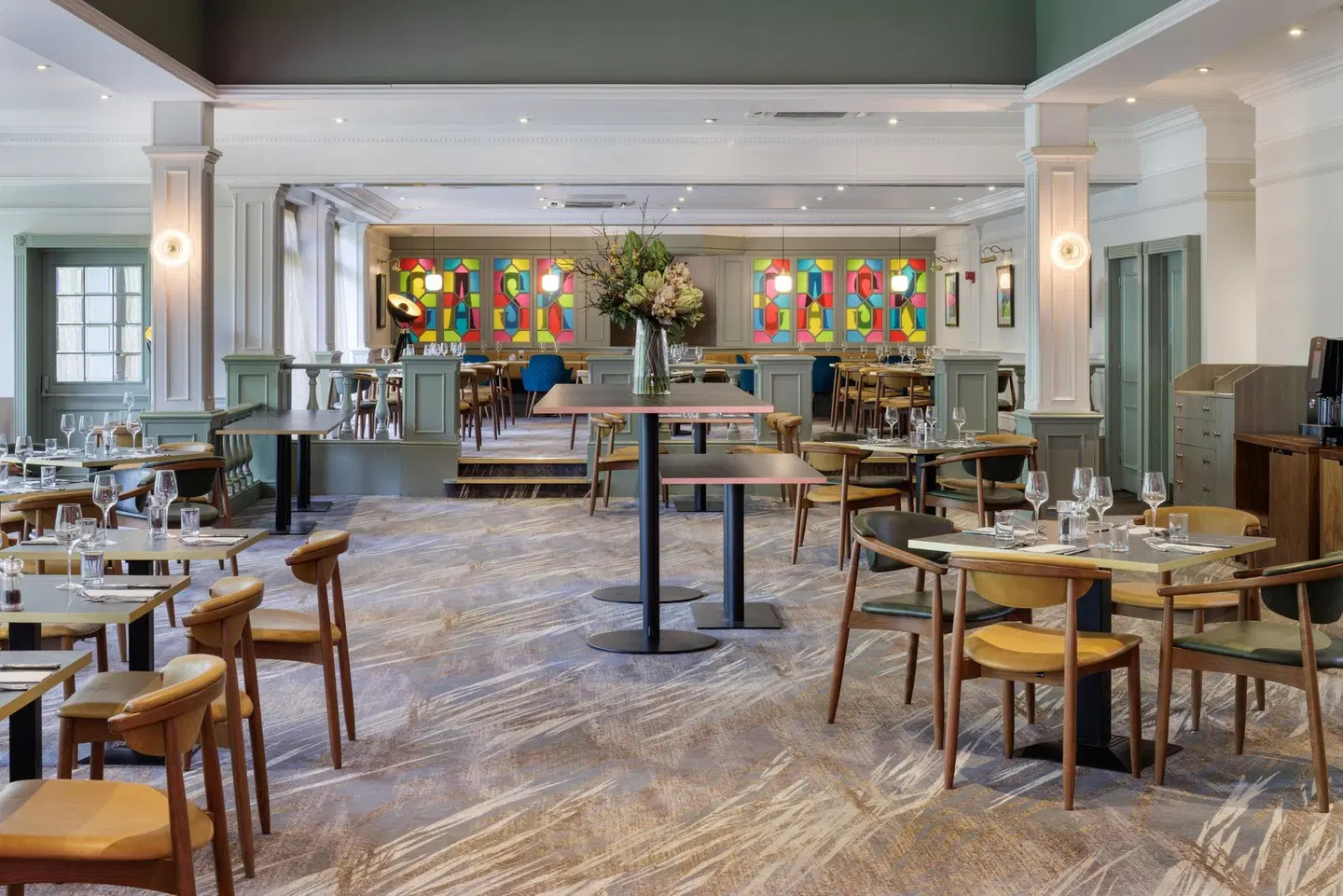 DoubleTree by Hilton Hotel Southampton Bar