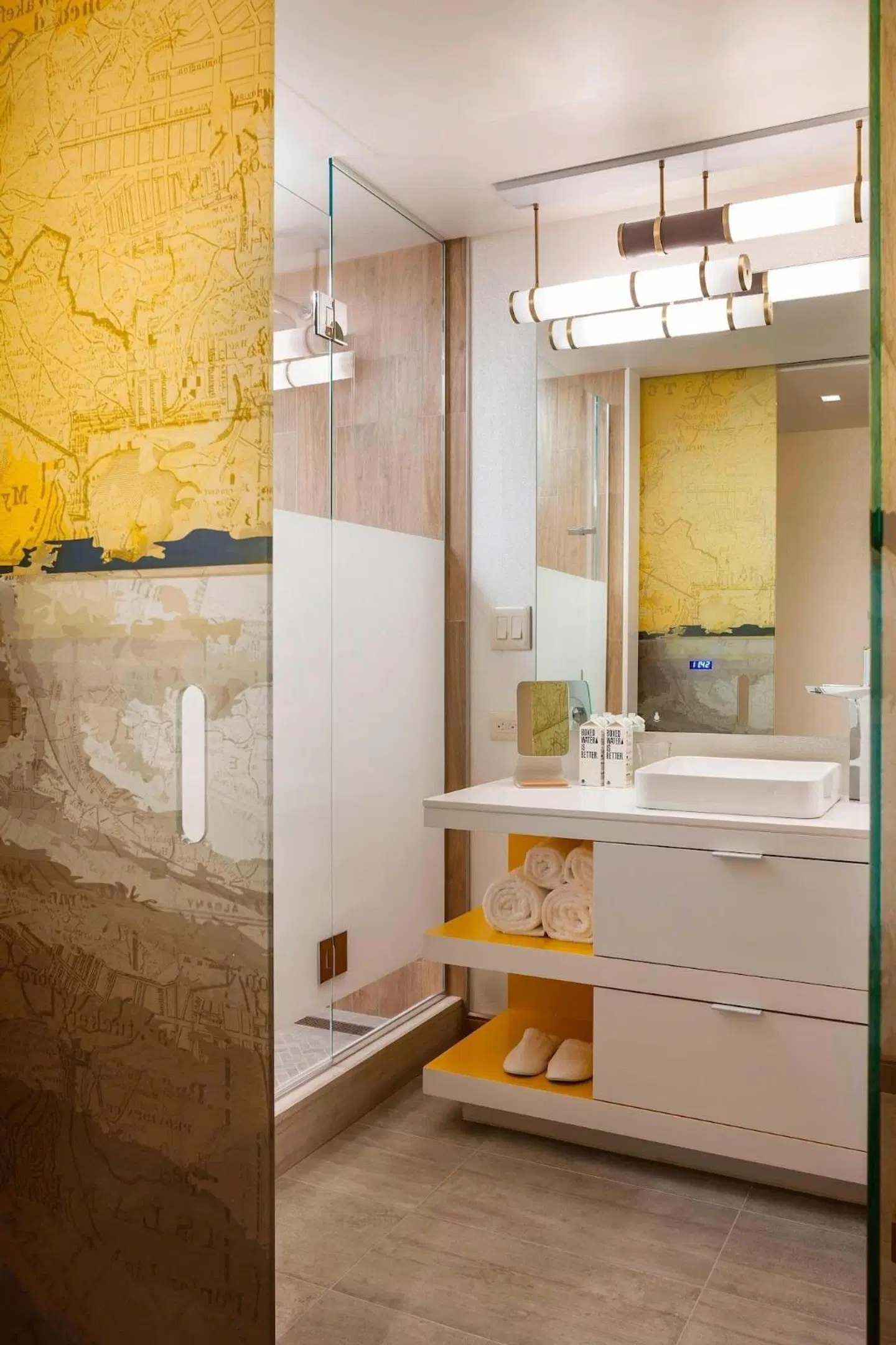 The Envoy Hotel, Autograph Collection Badezimmer