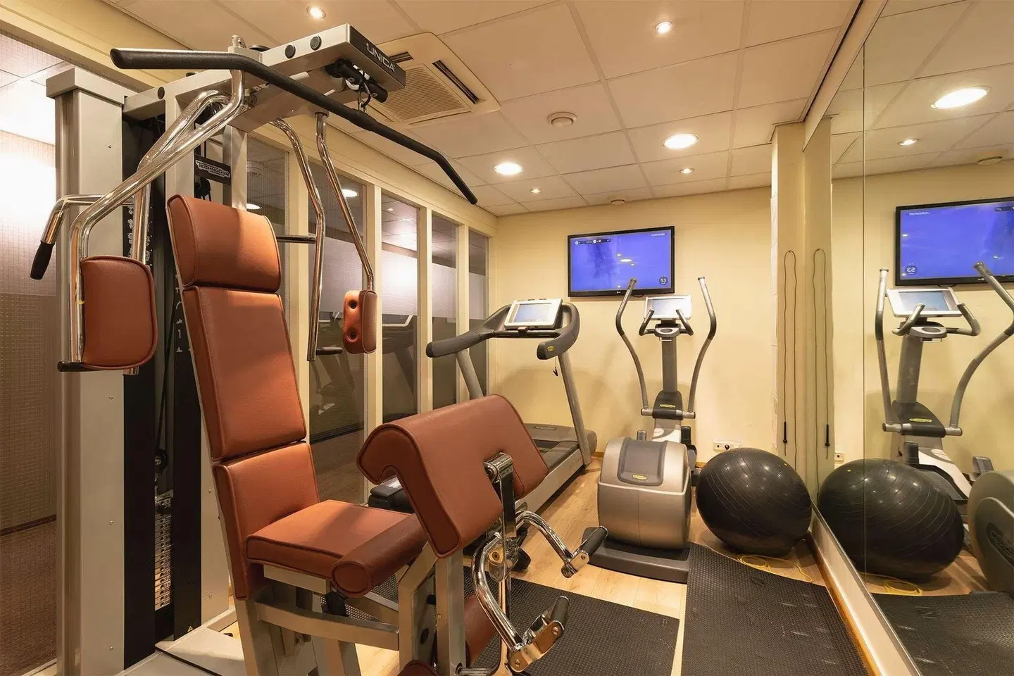 Dikker & Thijs Fenice SPORTS_AND_LEISURE