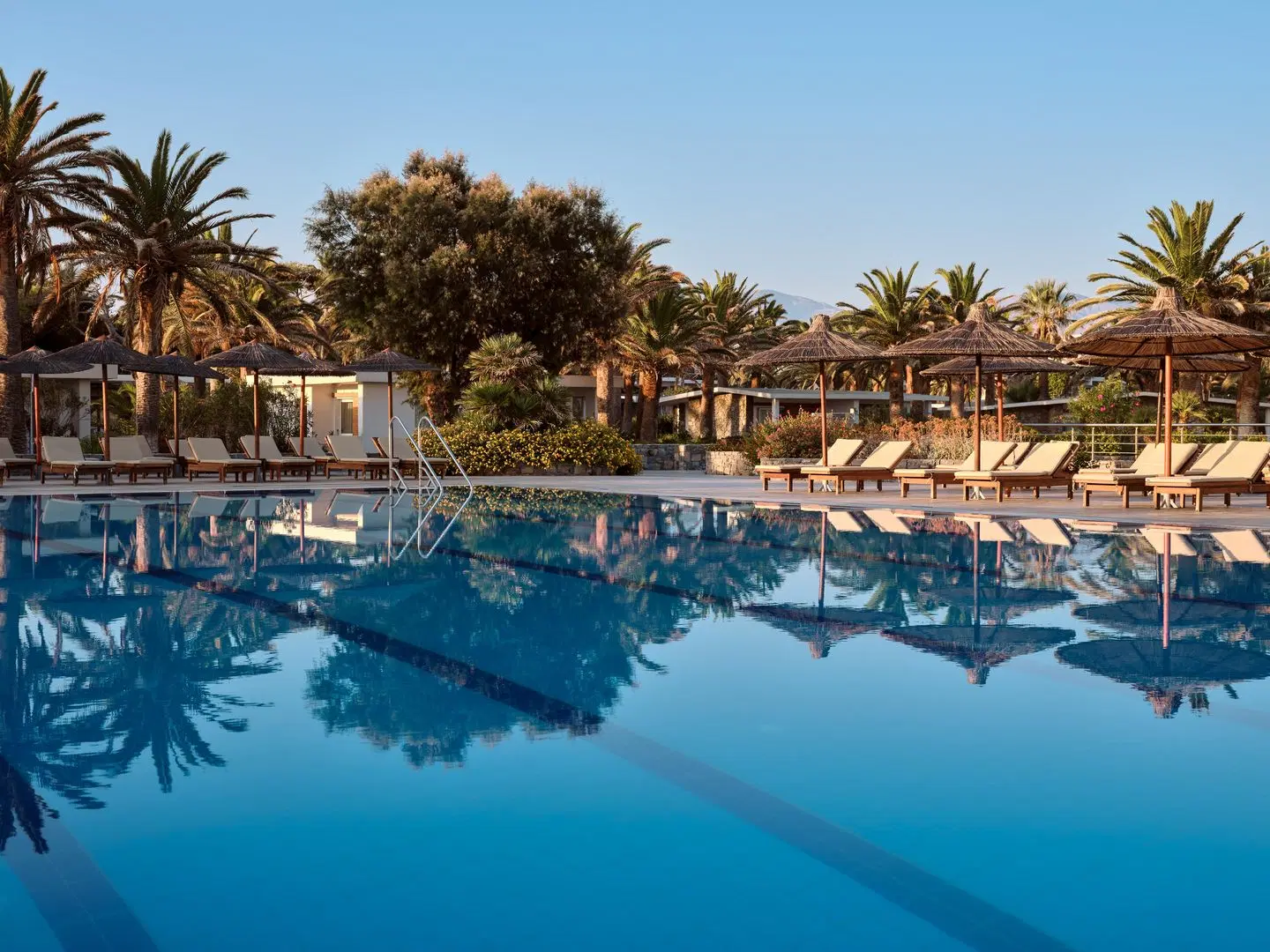 Creta Beach OUTDOOR_POOL