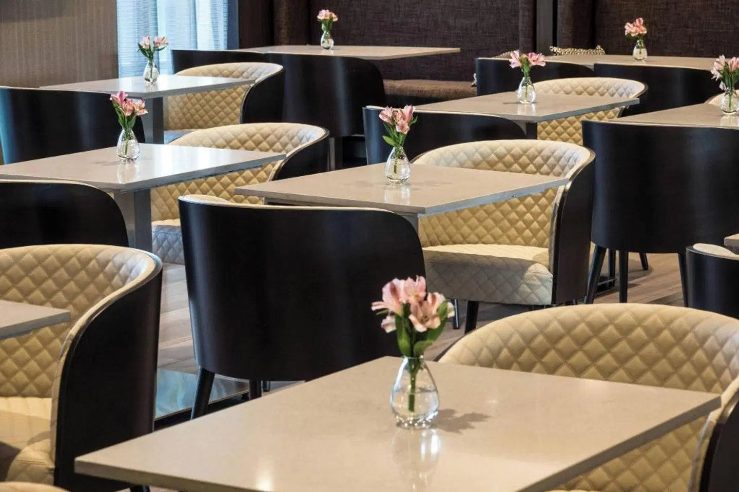AC Hotel by Marriott Boston Cambridge Restaurant