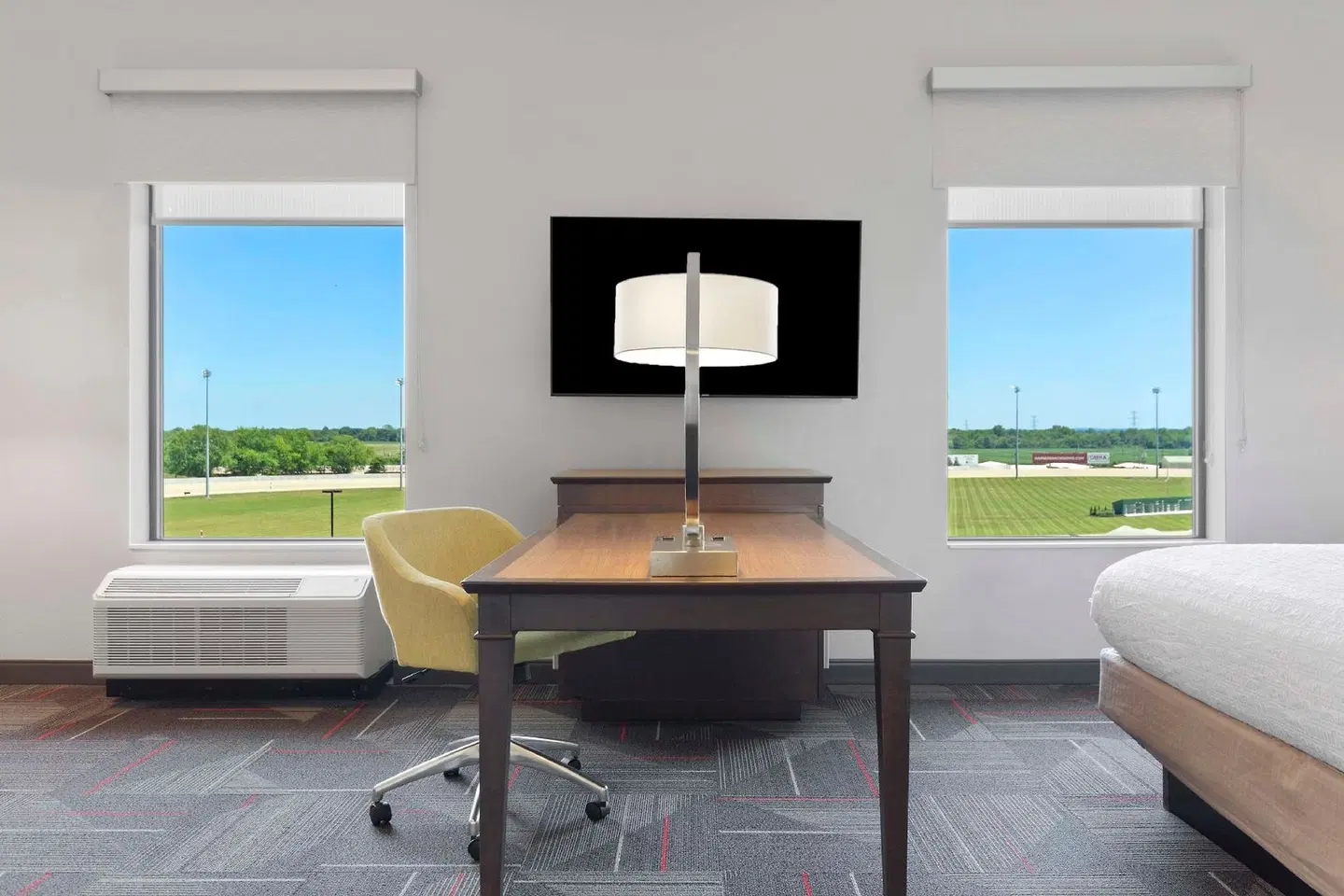 Hampton Inn and Suites Columbus Scioto Downs ROOM_EXAMPLE