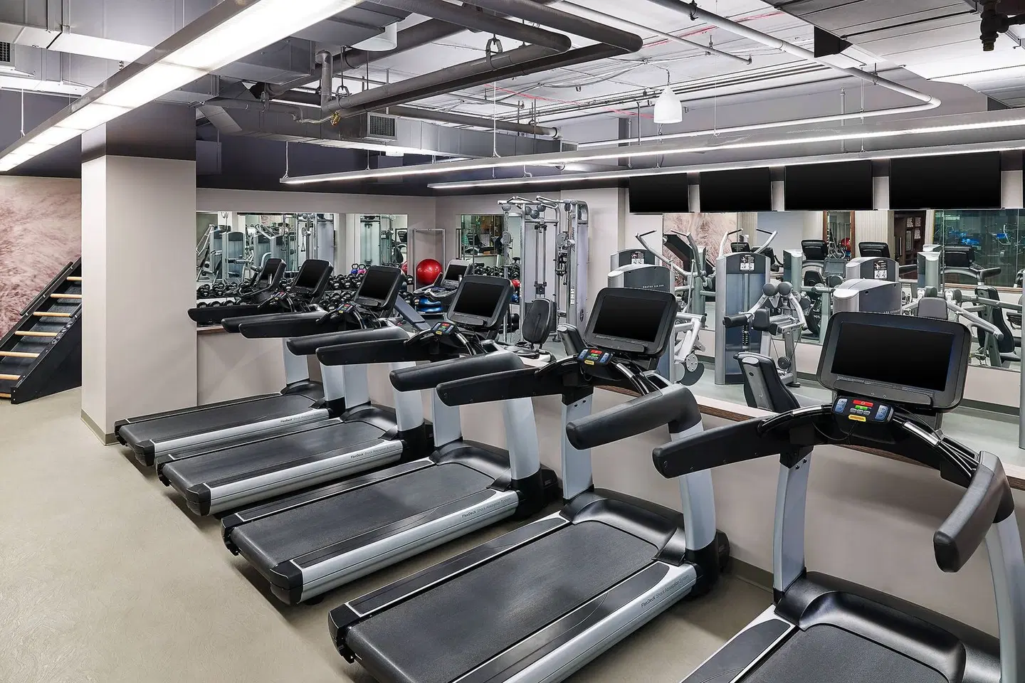The Westin Cleveland Downtown SPORTS_AND_LEISURE