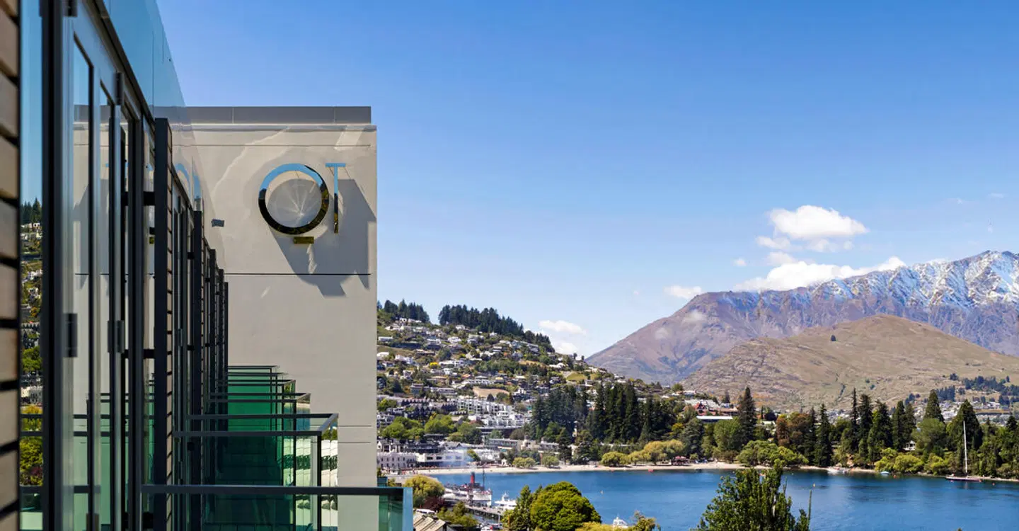 QT Queenstown OUTDOOR_POOL