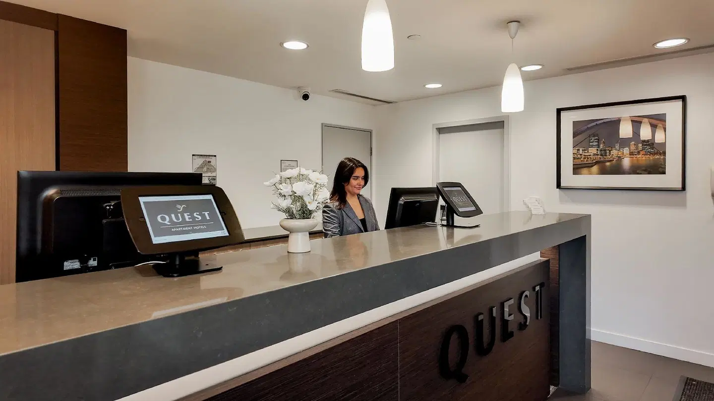 Quest Mounts Bay Road Bar