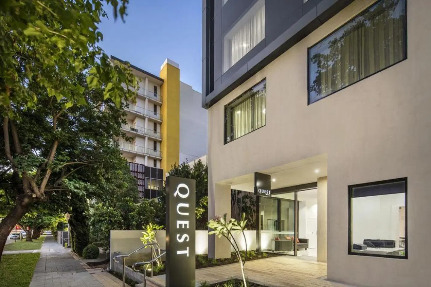 Quest Kings Park EXTERIOR