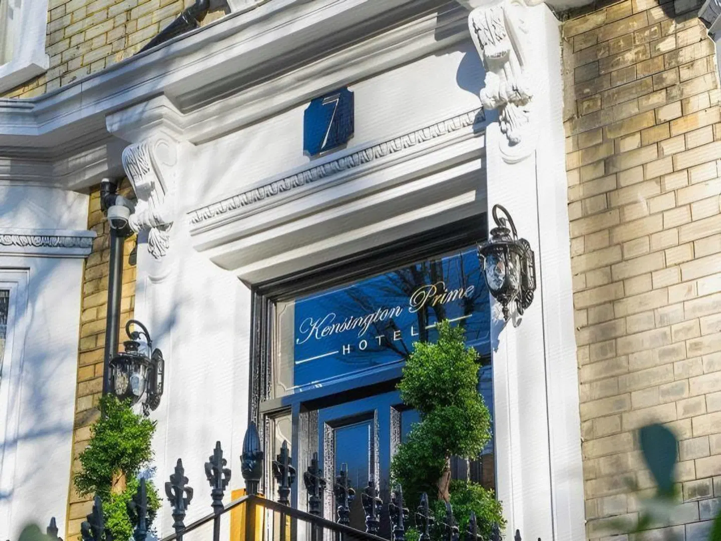 Kensington Prime Hotel EXTERIOR