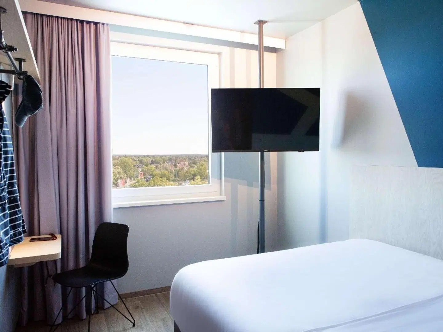 ibis budget Hotel Berlin Airport ROOM_EXAMPLE