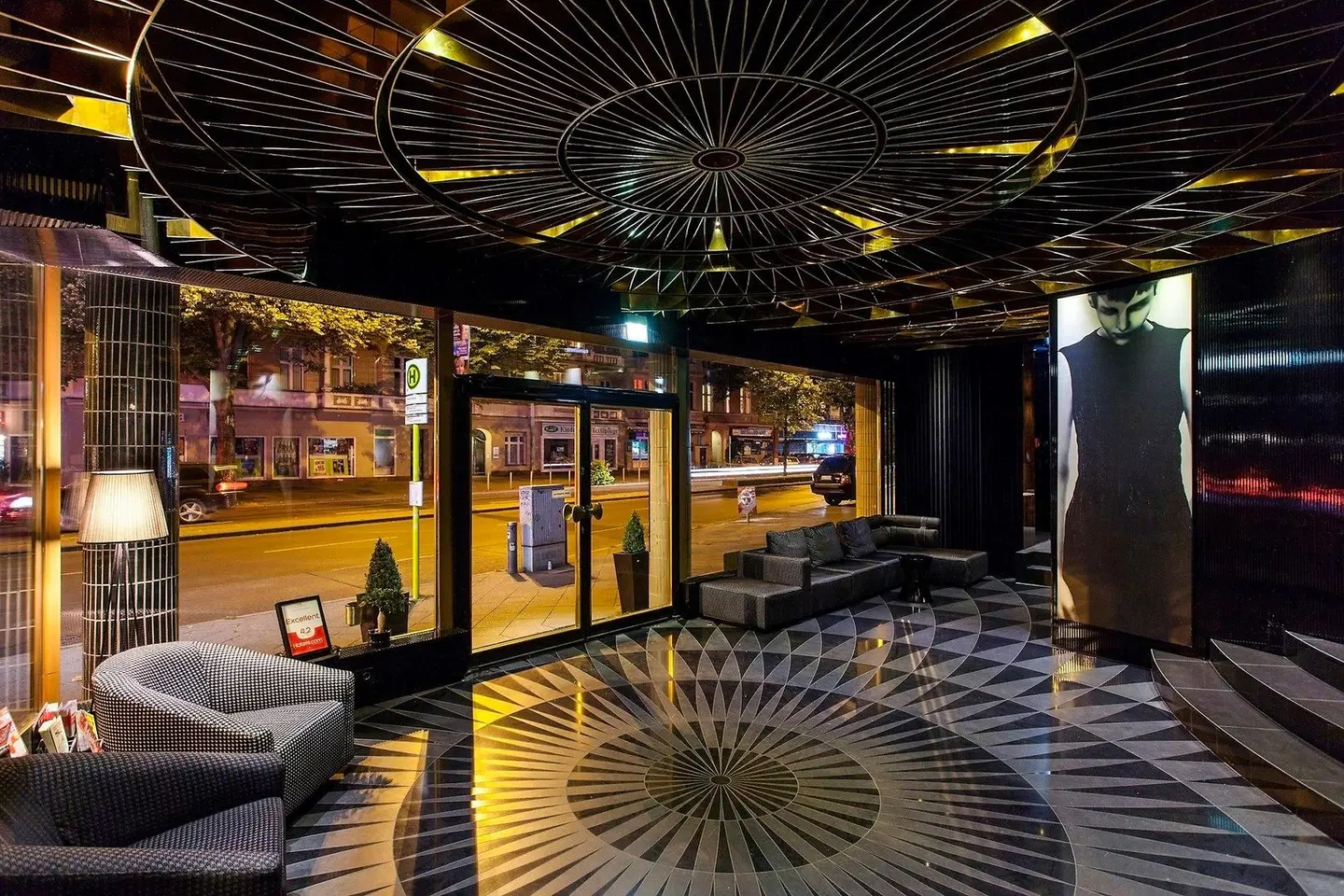 Quentin Boutique LOUNGE_LOBBY