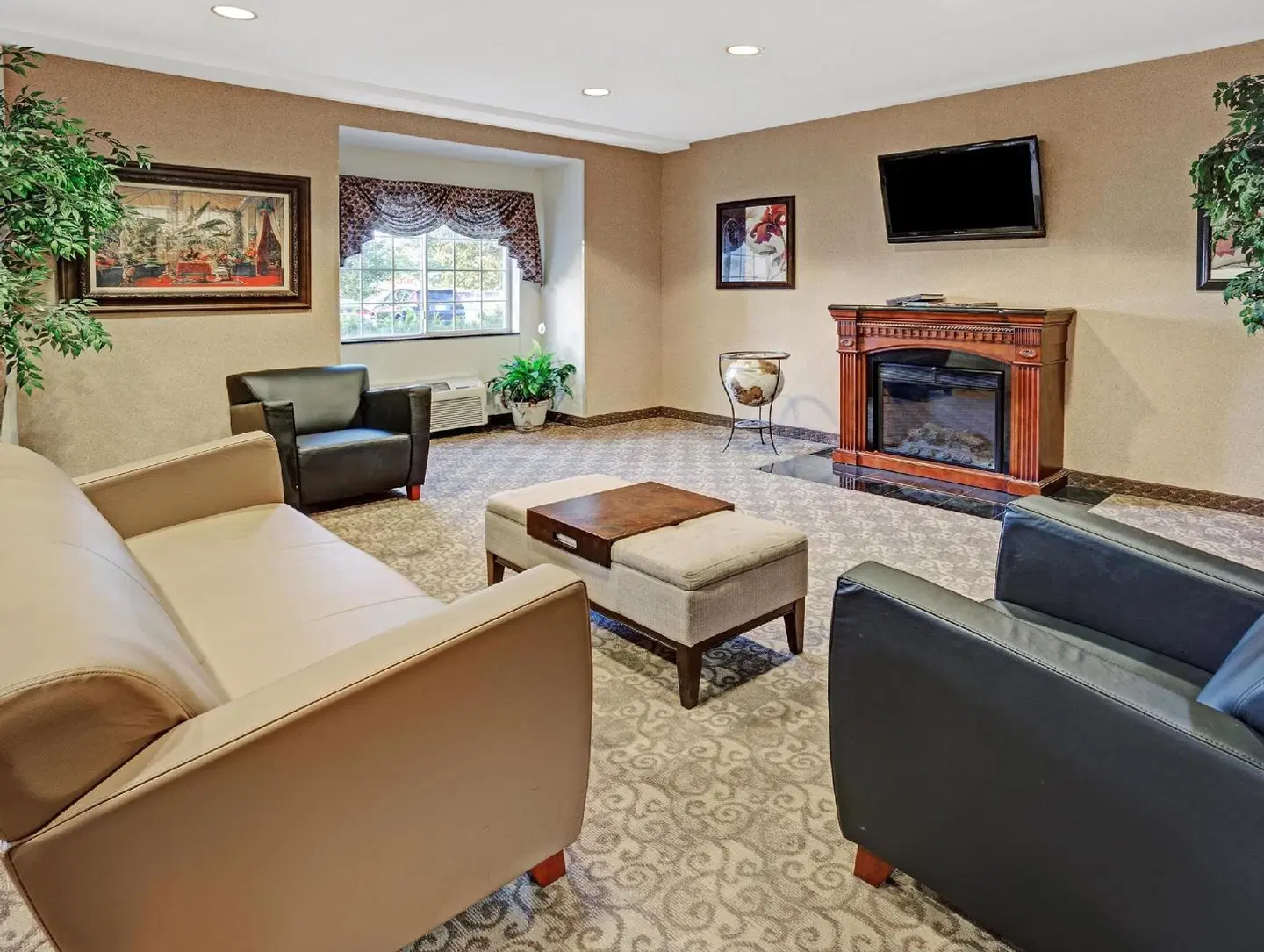Microtel Inn & Suites by Wyndham Indianapolis Airport ROOM_EXAMPLE
