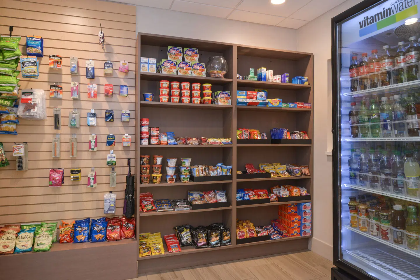 Holiday Inn Express & Suites Indianapolis Dtn-Conv Ctr Area by IHG LOUNGE_LOBBY