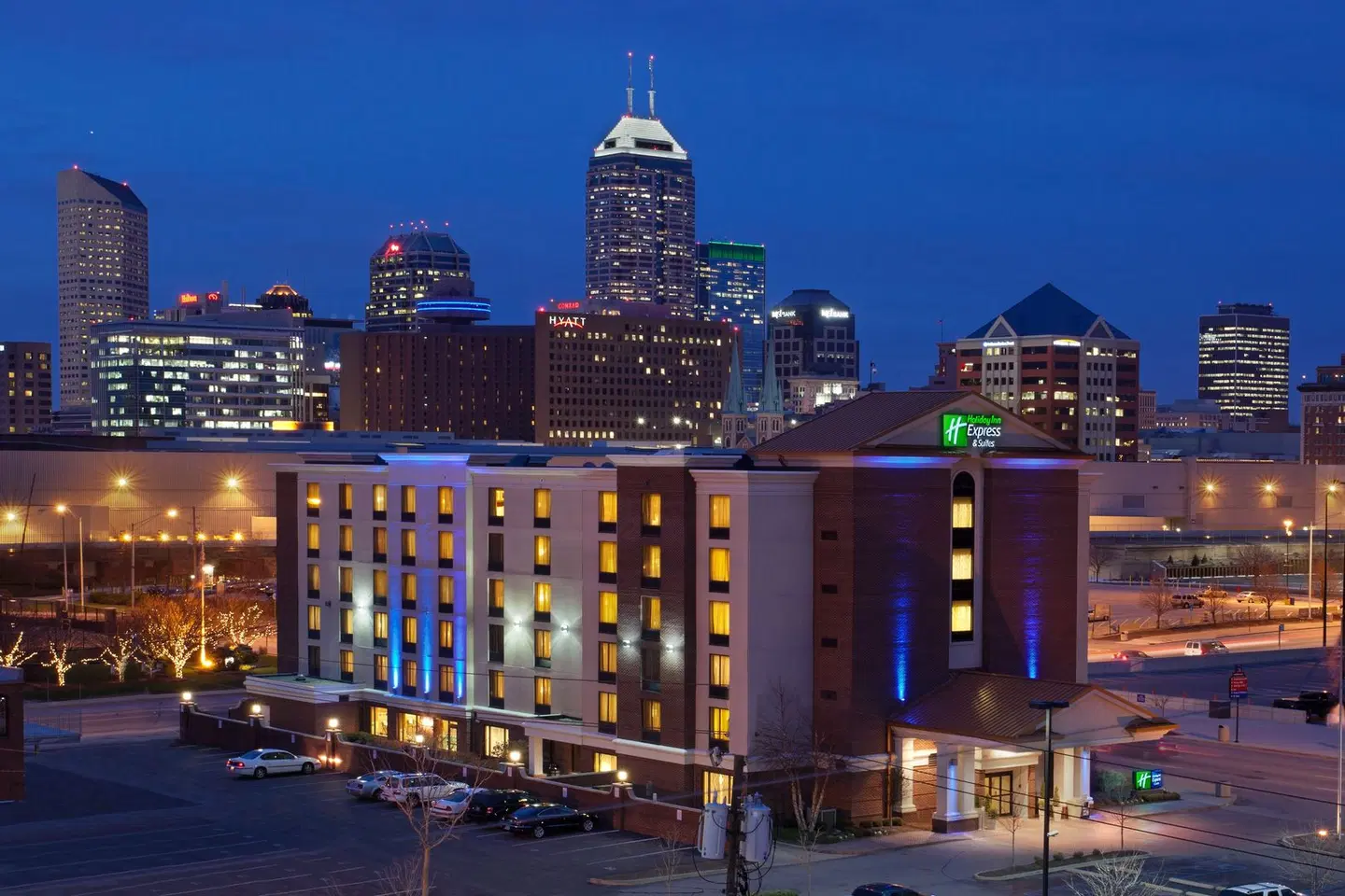 Holiday Inn Express & Suites Indianapolis Dtn-Conv Ctr Area by IHG EXTERIOR