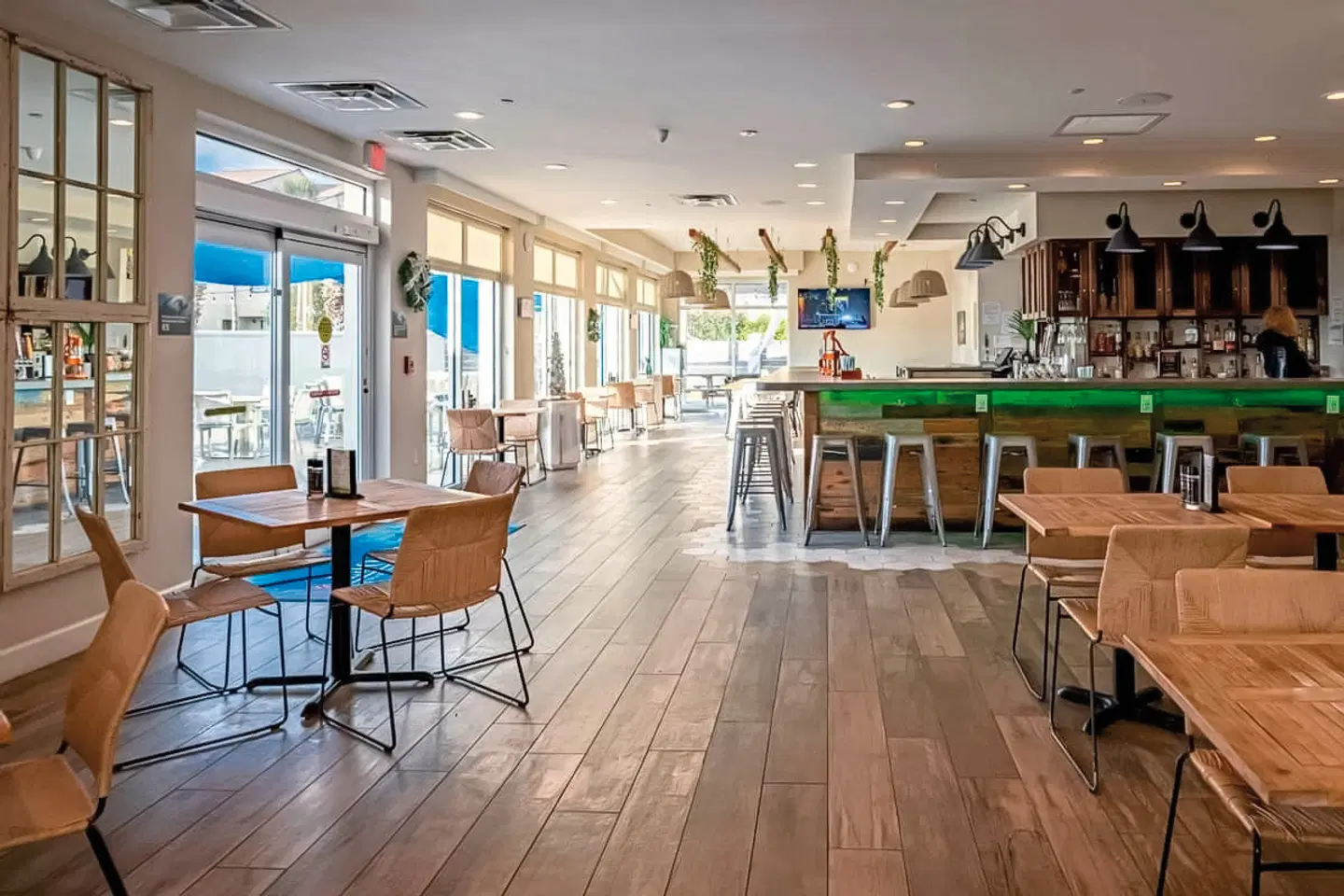Guy Harvey Resort St. Augustine Beach Bar