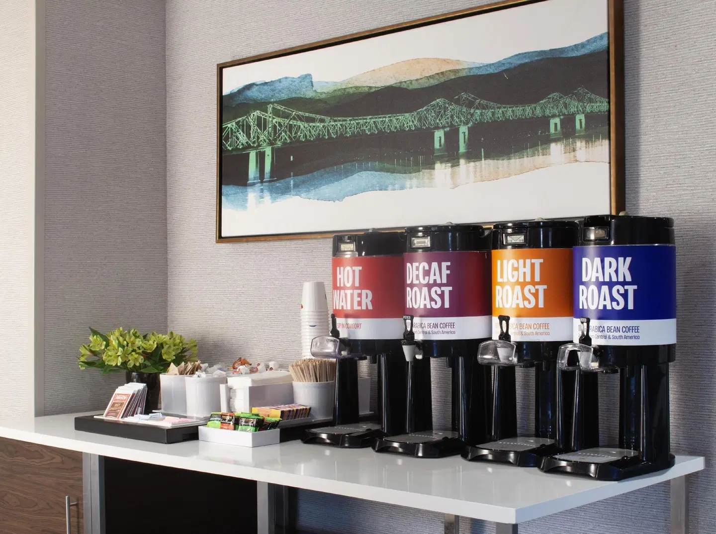 Hampton Inn & Suites Natchez Bar