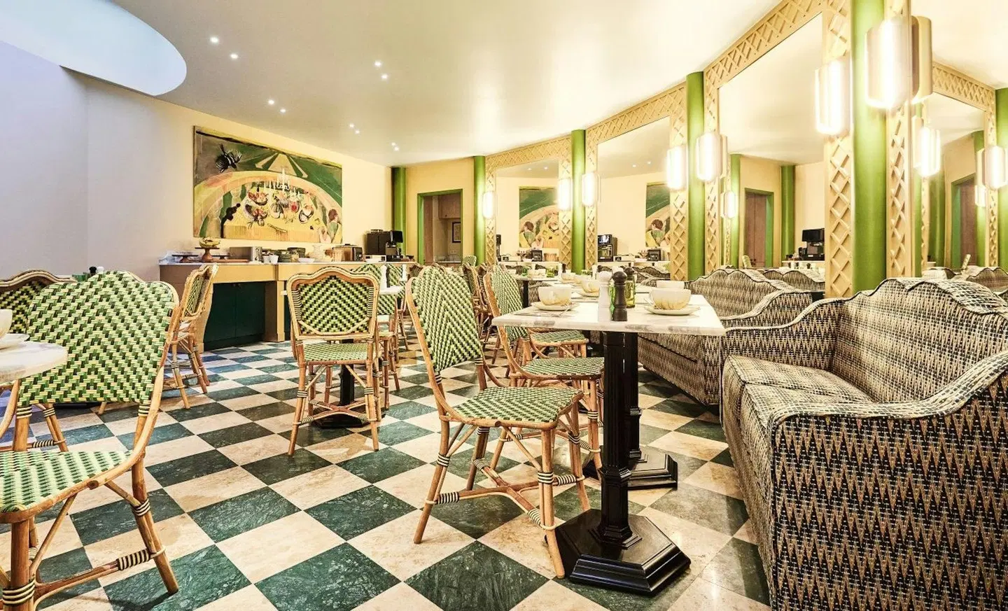 Prince de Conti Bar