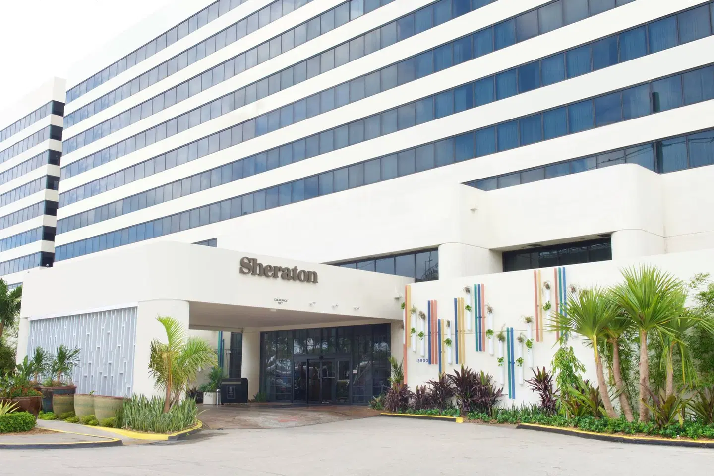 Sheraton Miami Airport Hotel & Executive Meeting Center EXTERIOR