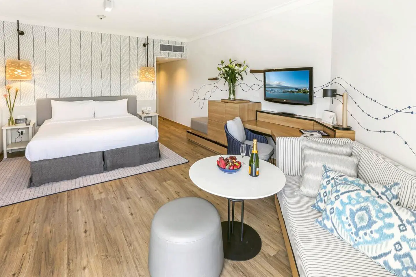 Shangri-La The Marina, Cairns ROOM_EXAMPLE