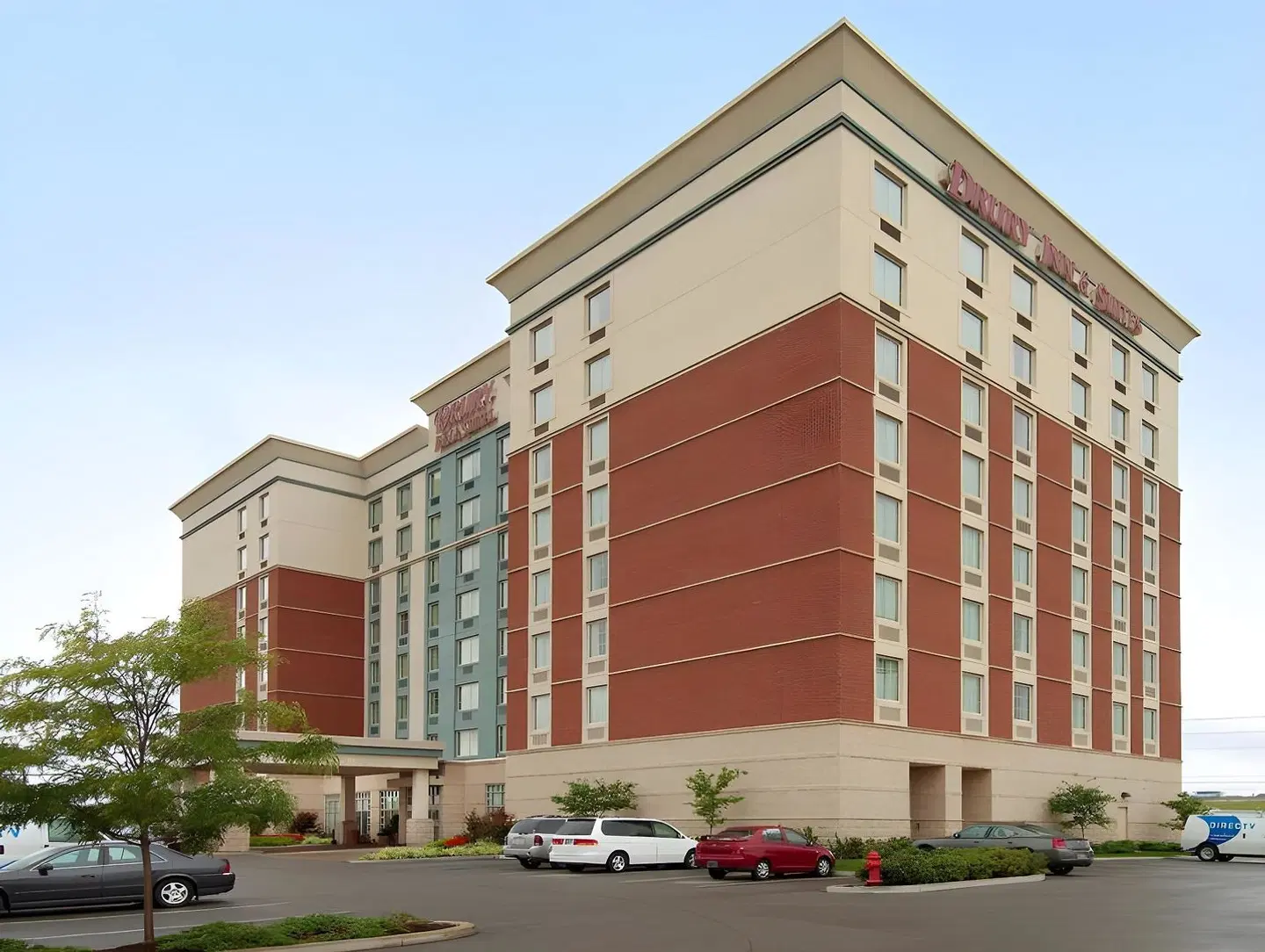 Drury Inn & Suites Indianapolis Northeast EXTERIOR