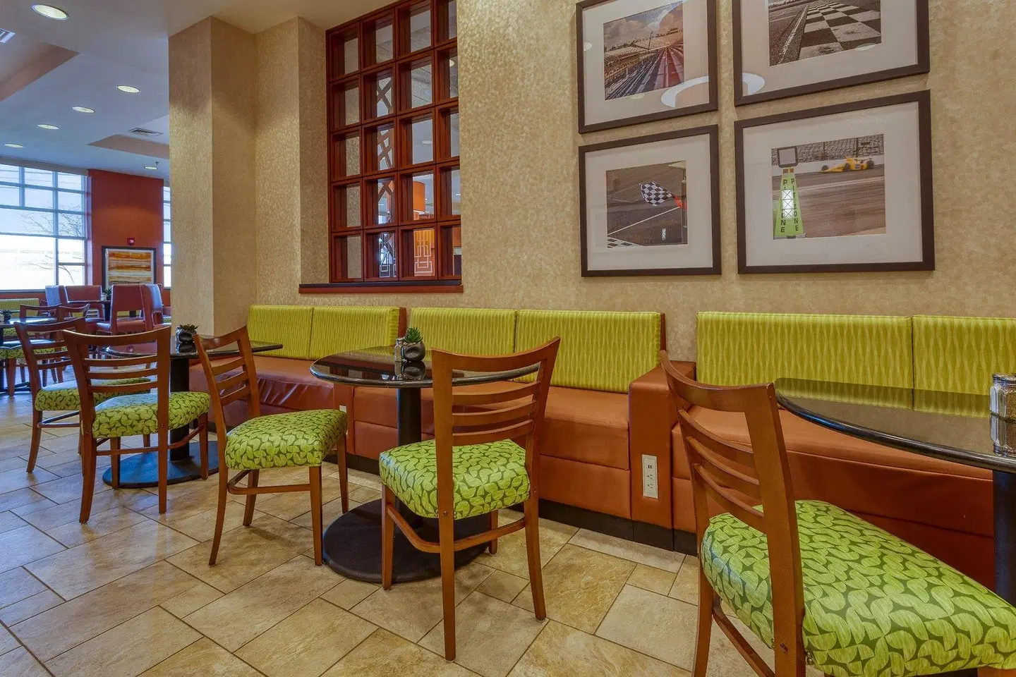 Drury Inn & Suites Indianapolis Northeast LOUNGE_LOBBY