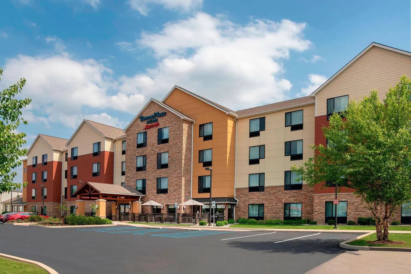 TownePlace Suites by Marriott Fort Wayne North EXTERIOR