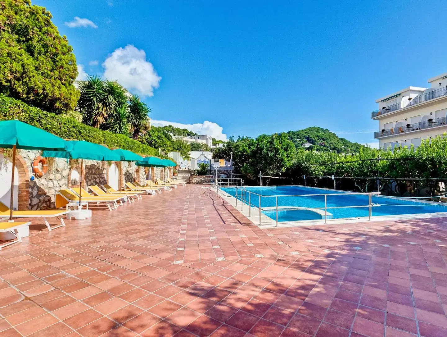 Hotel Syrene Capri OUTDOOR_POOL