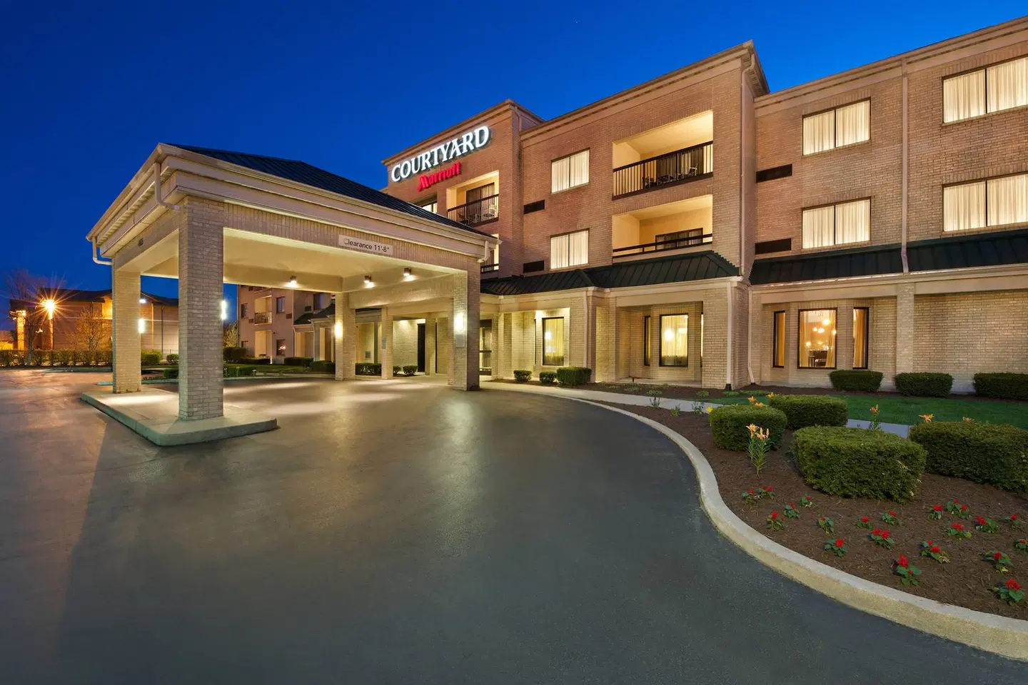 Courtyard by Marriott Mishawaka-University Area EXTERIOR