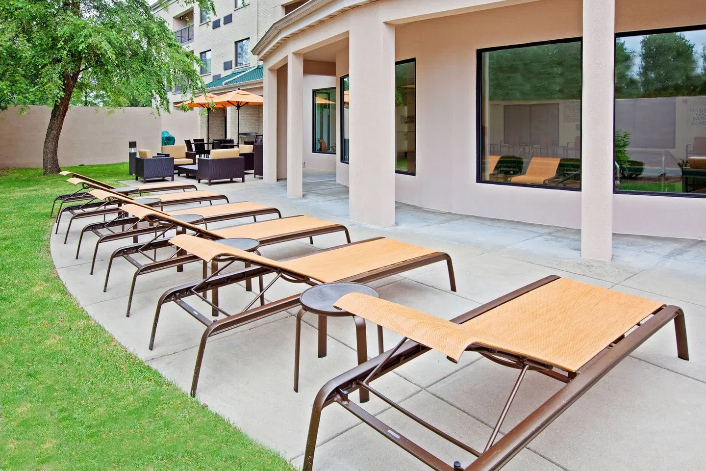 Courtyard by Marriott Mishawaka-University Area Terrasse