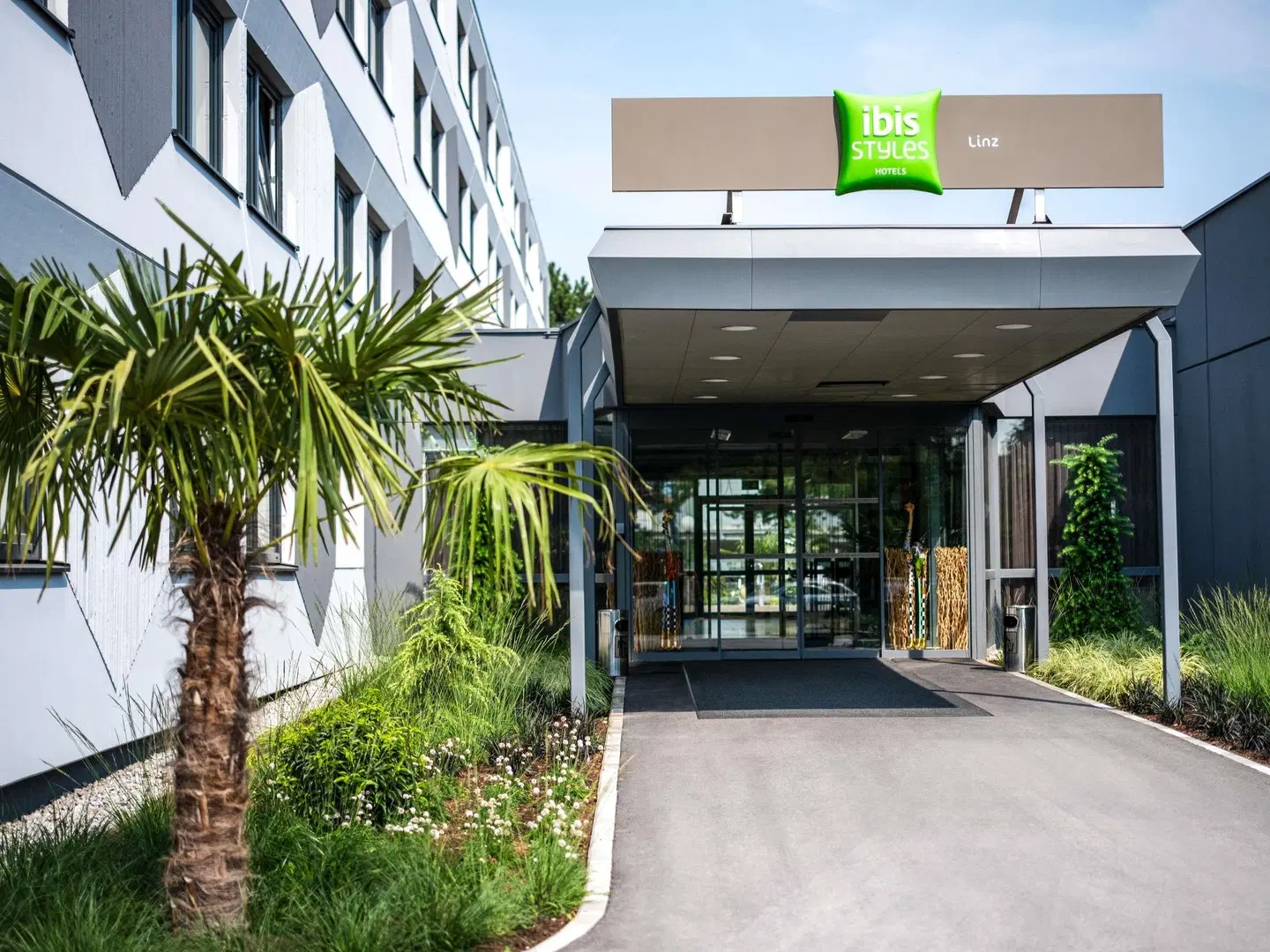 ibis Styles Linz Hotel EXTERIOR