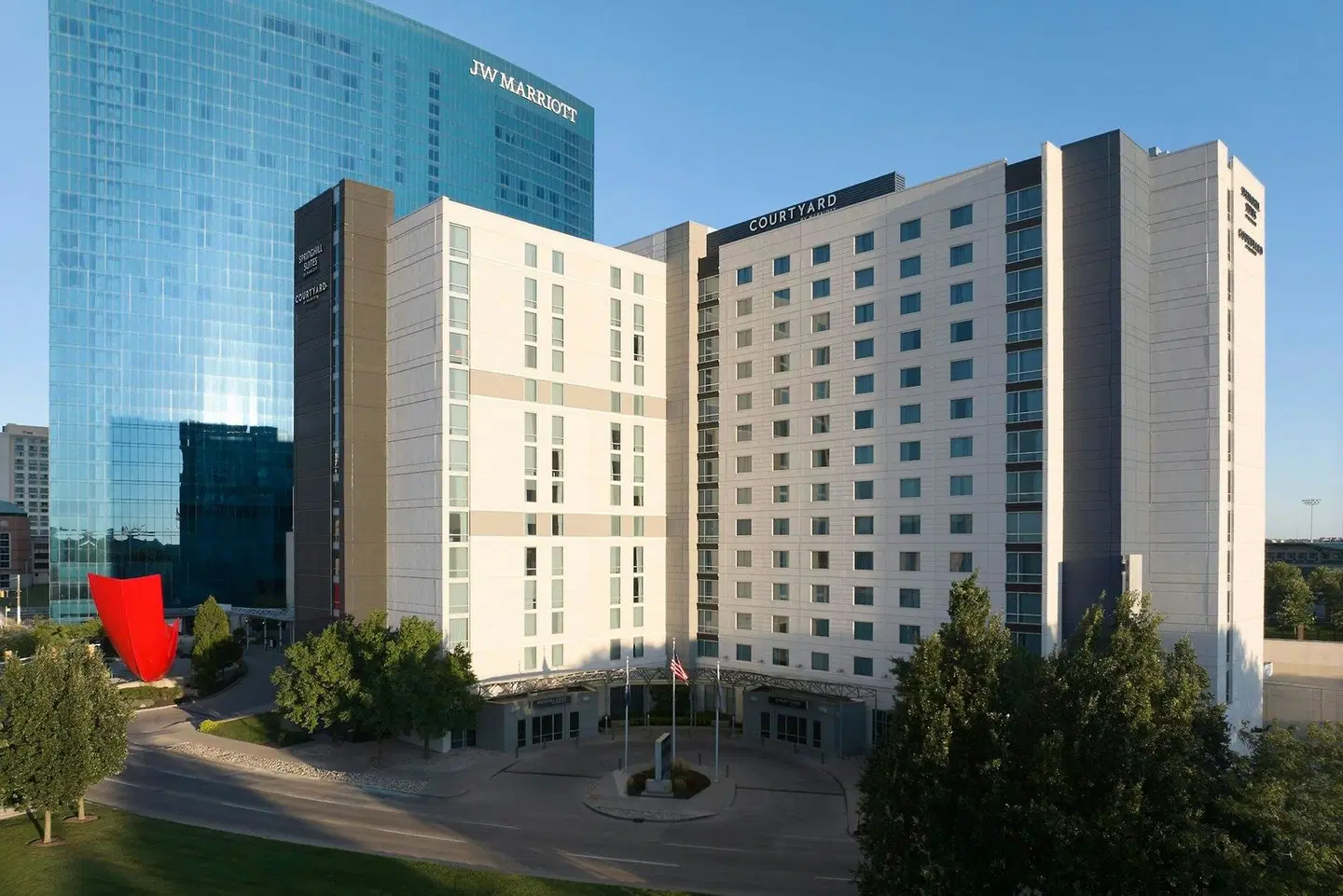 Courtyard by Marriott Indianapolis Downtown EXTERIOR
