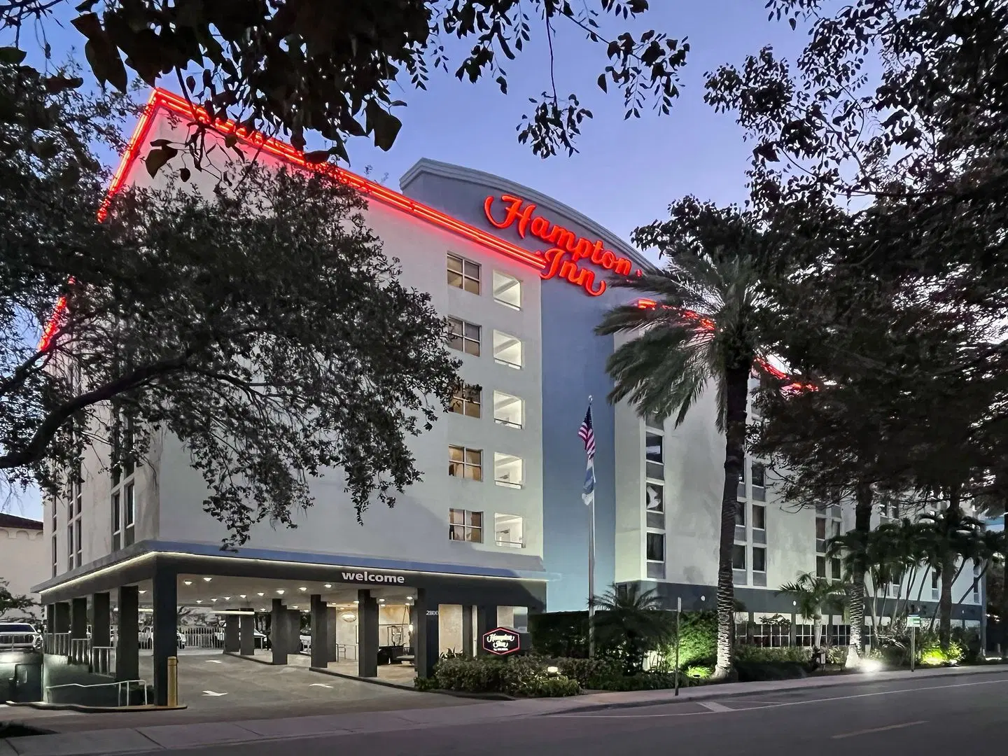 Hampton Inn Miami-Coconut Grove/Coral Gables EXTERIOR
