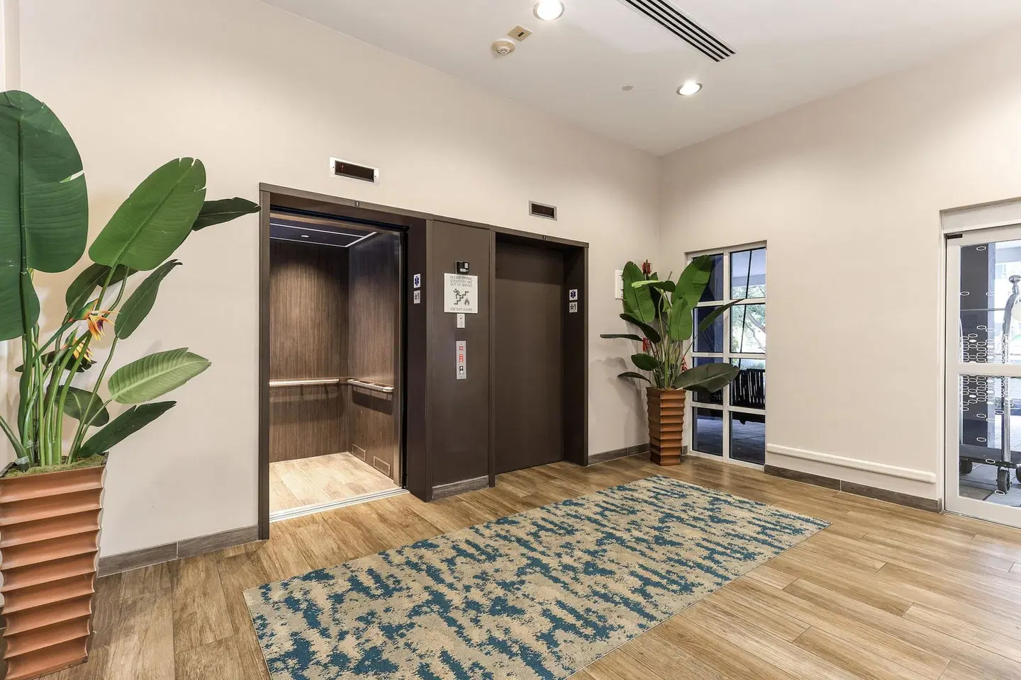 Hampton Inn Miami-Coconut Grove/Coral Gables ROOM_EXAMPLE