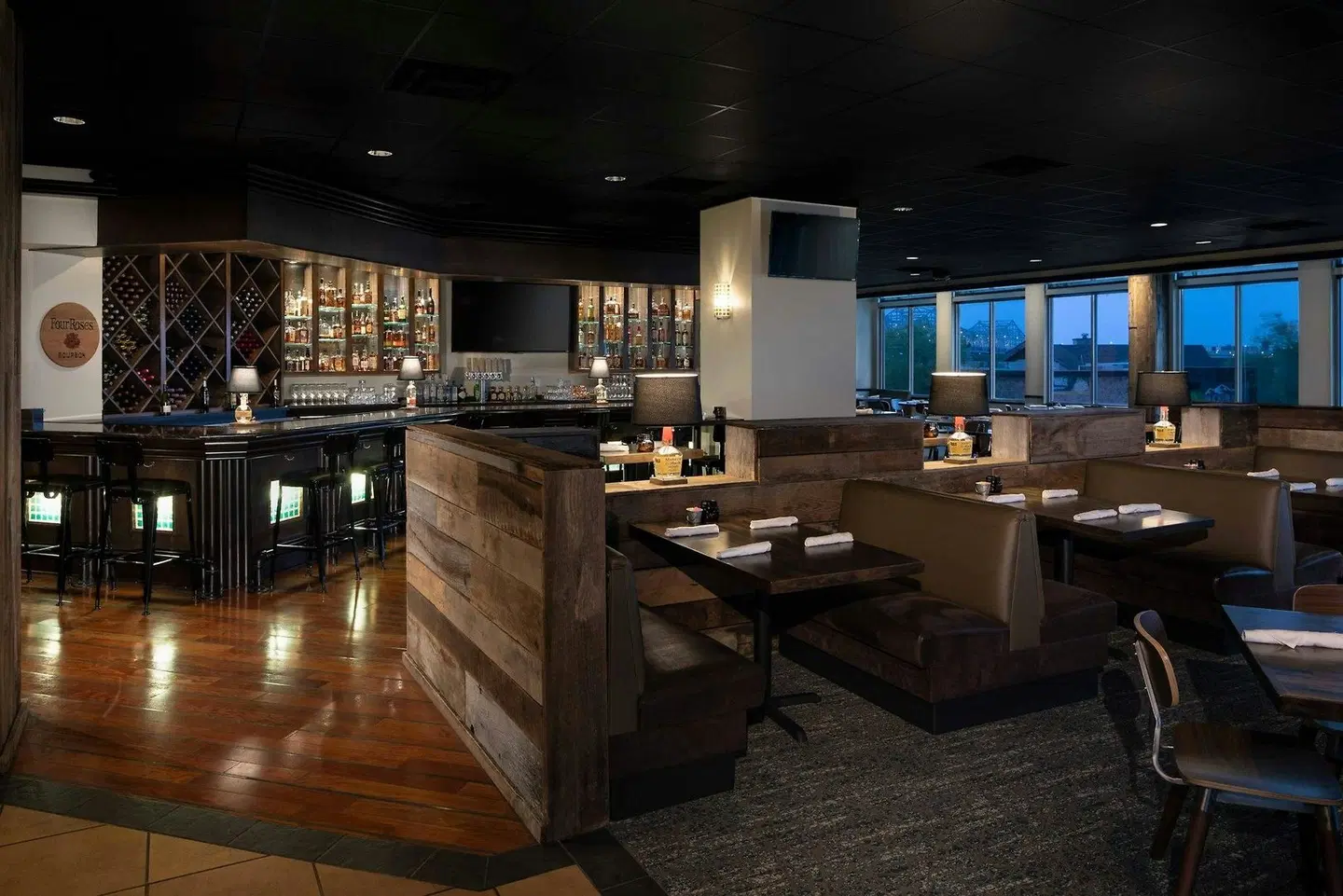 Sheraton Louisville Riverside Hotel Restaurant