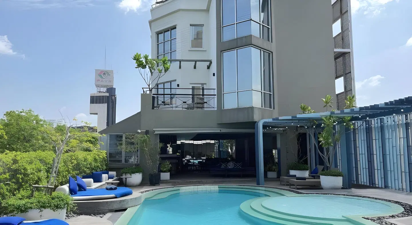 Casa 17 Hotel Bangkok EXTERIOR