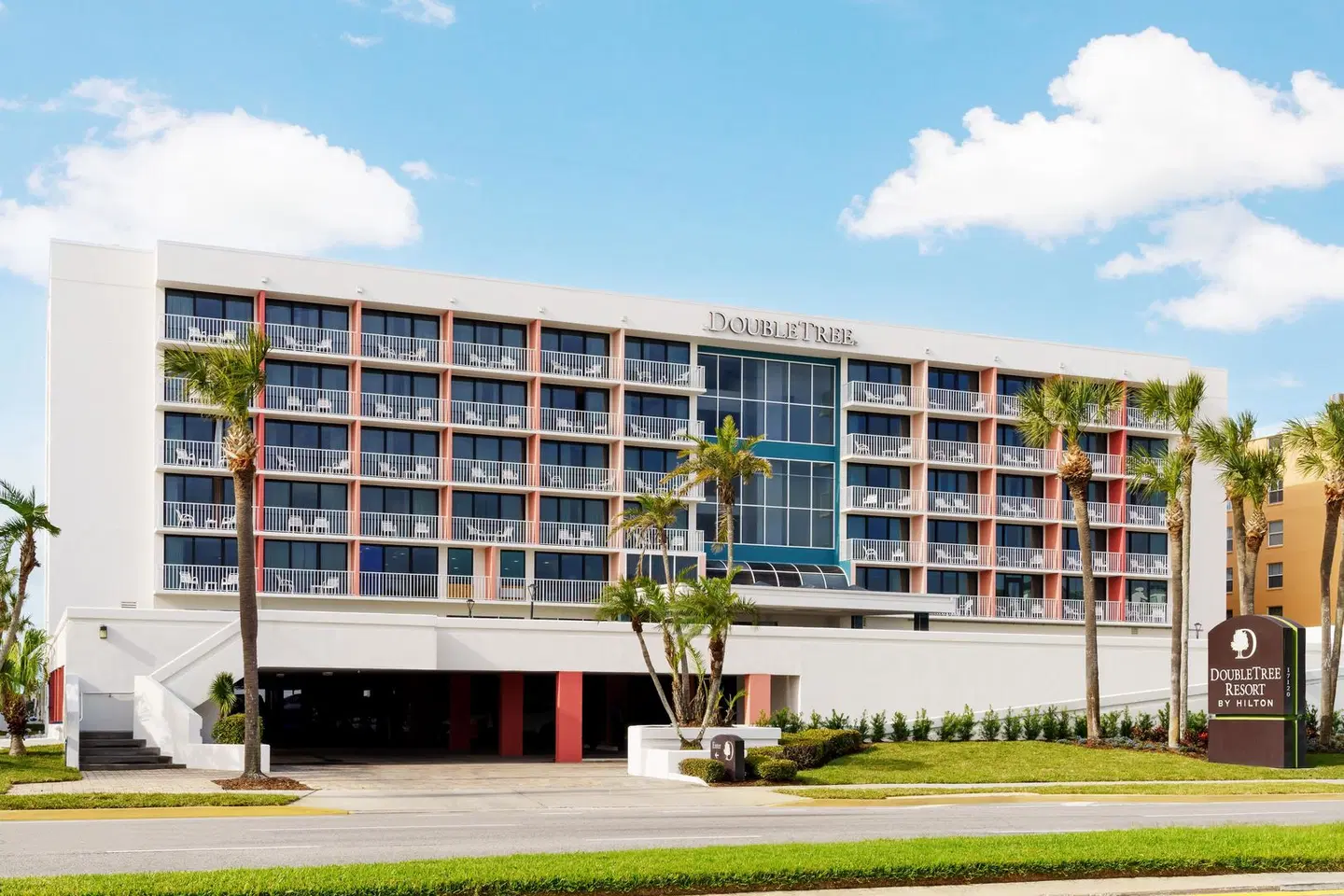 DoubleTree by Hilton Beach Resort Tampa Bay/North Redington Beach EXTERIOR