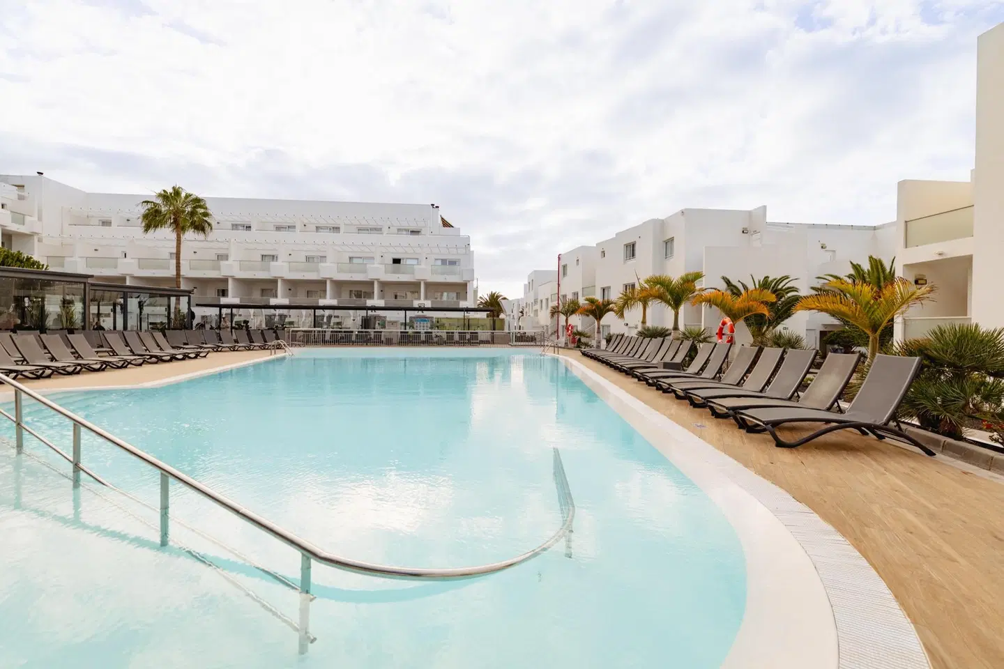 Sentido Aequora Lanzarote Suites OUTDOOR_POOL