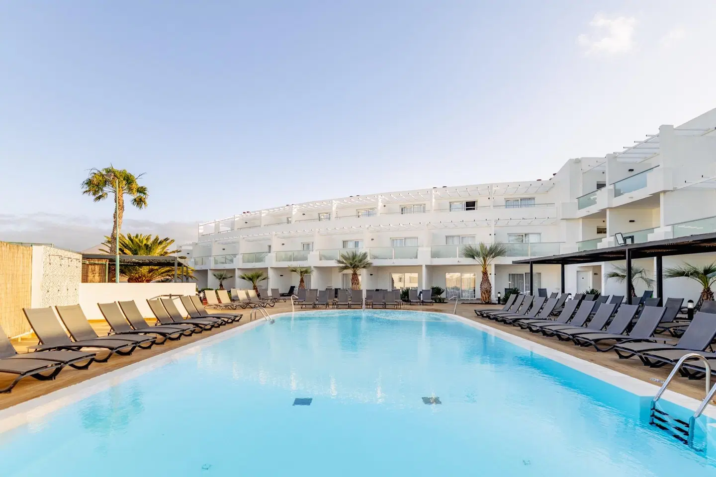 Sentido Aequora Lanzarote Suites OUTDOOR_POOL