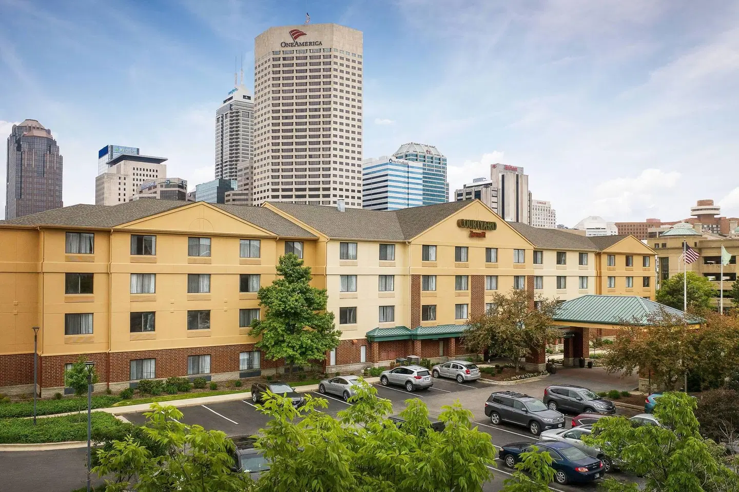 Courtyard by Marriott Indianapolis at the Capitol EXTERIOR