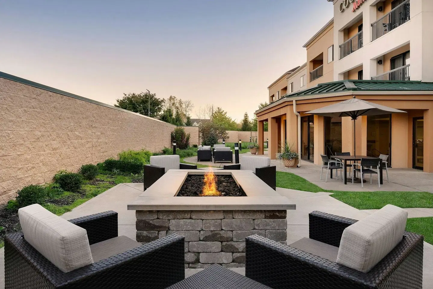 Courtyard by Marriott Indianapolis South Terrasse