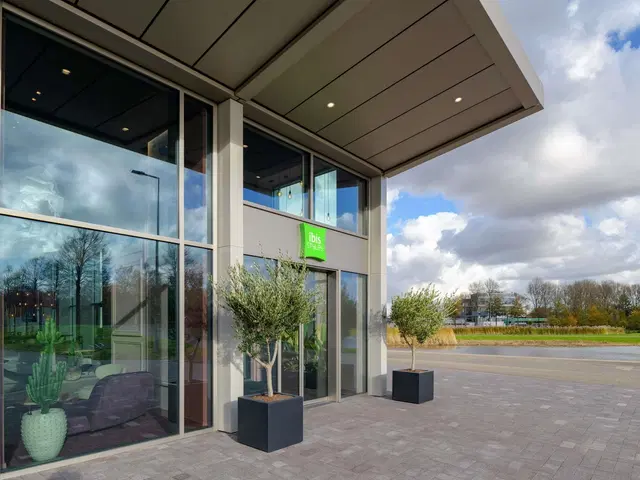 ibis Styles Rotterdam Ahoy EXTERIOR